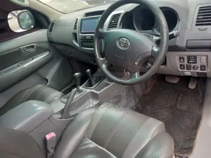 Toyota Hilux 3.0 D-4D Double Cab 2008 Gray