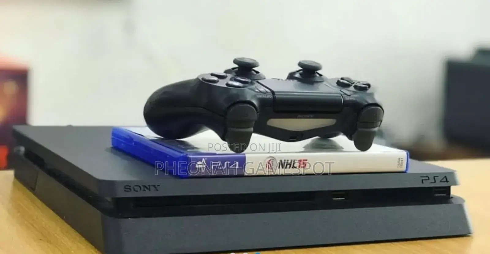 Sony Playstation 4 Slim Ps4 Slim in an Excellent Condition