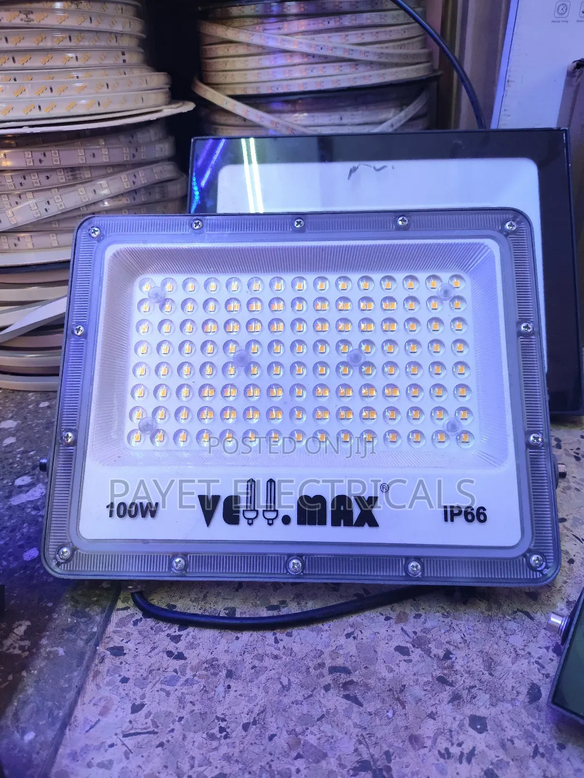 100watts Warm White/Yellowish Floodlight