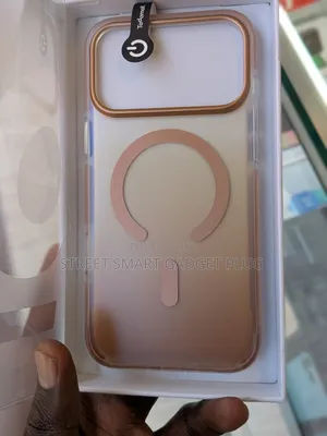 Transparent Magsafe iPhone 17 Cases