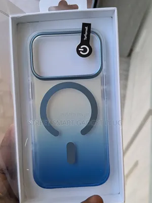 Transparent Magsafe iPhone 17 Cases