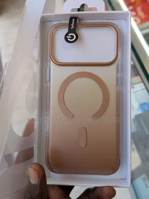 Transparent Magsafe iPhone 17 Cases