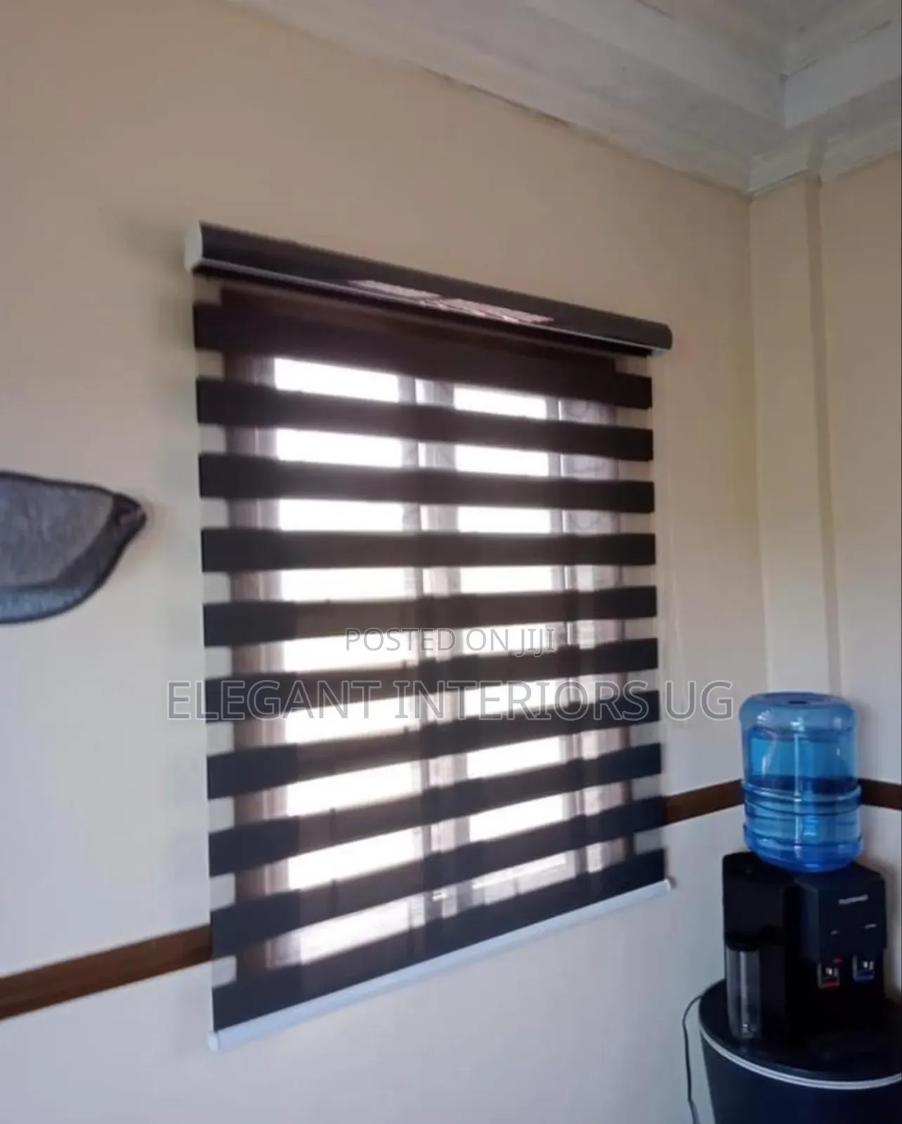 Roller Blinds in Good Fabrics Available at Favorable Price