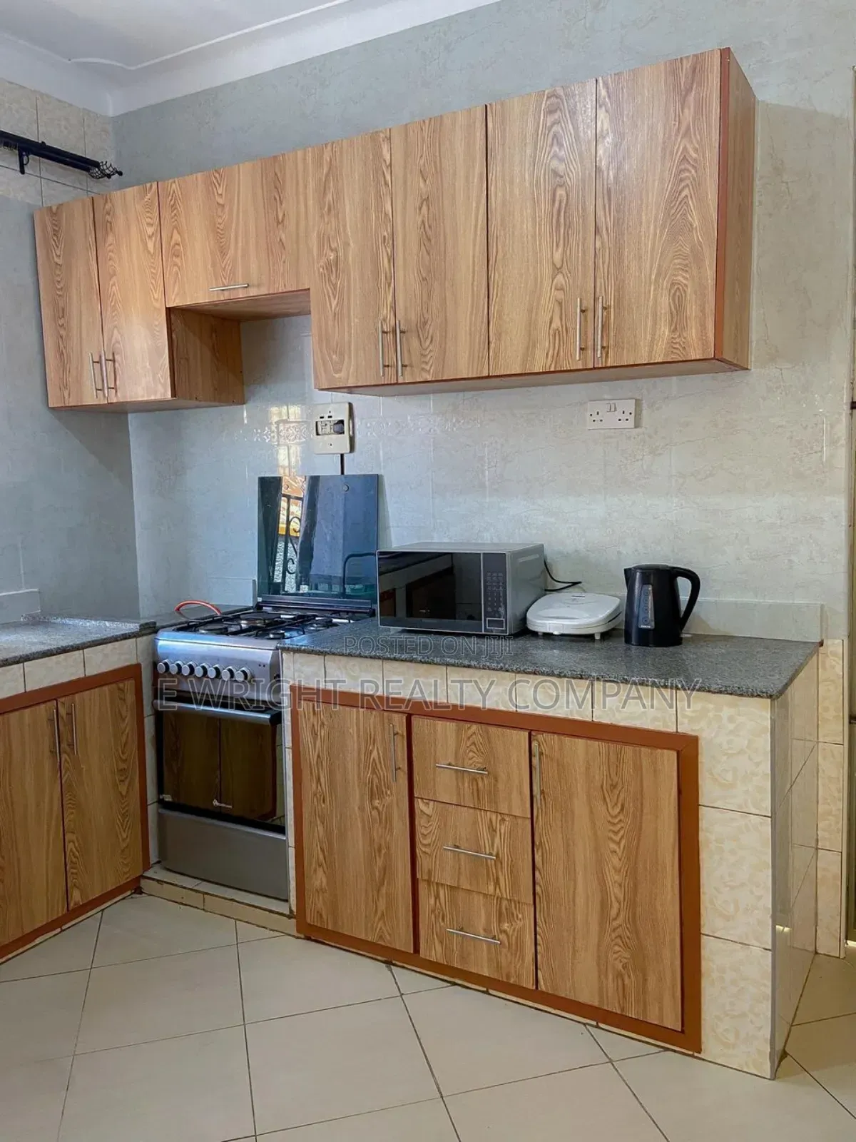 3 Bedroom Fully Furnished Airbnb Apartment for Rent in Kisaasi