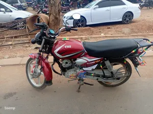 TVS HLX 125 2023 Red