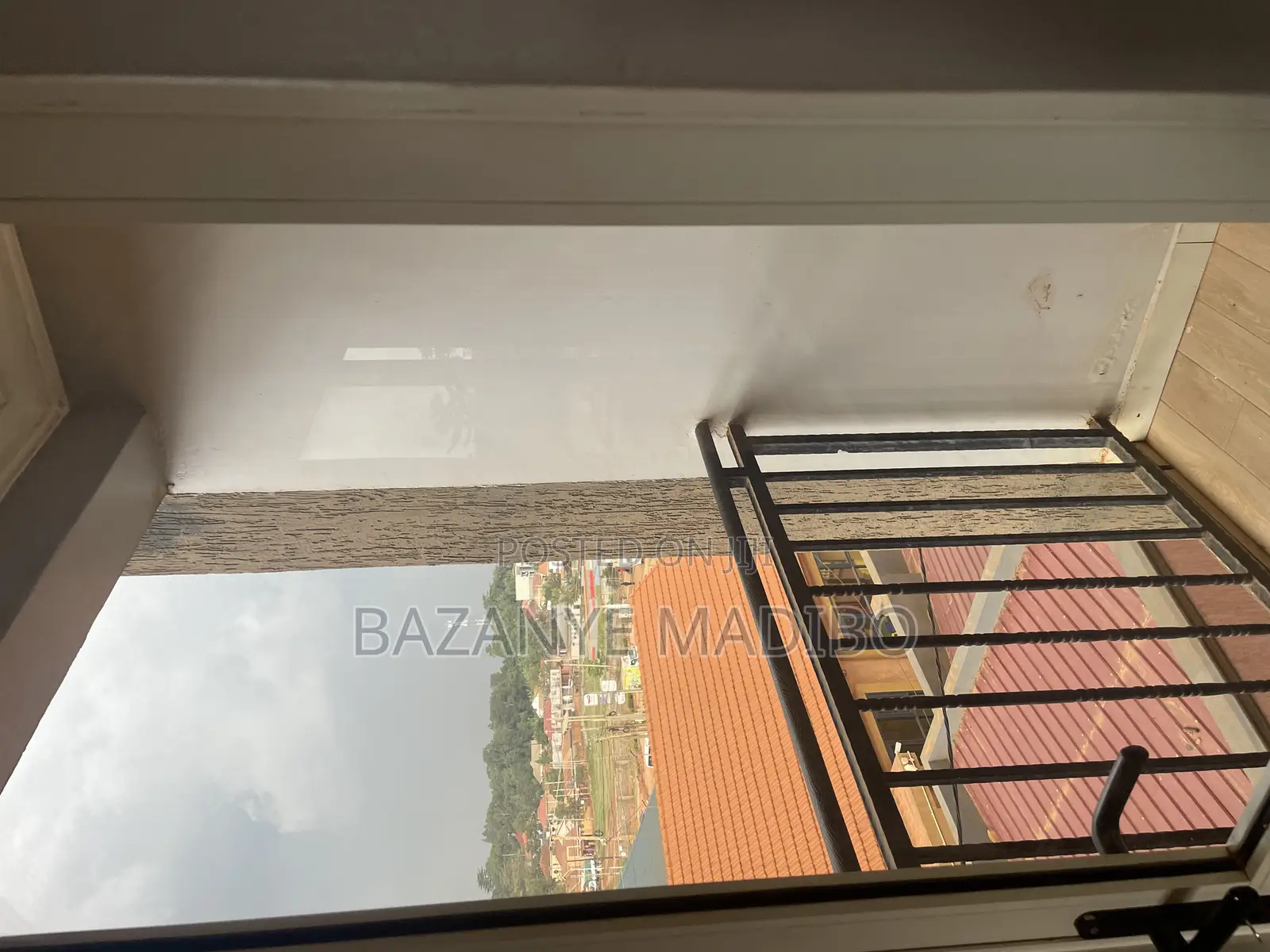 1bdrm Apartment in Kira for rent