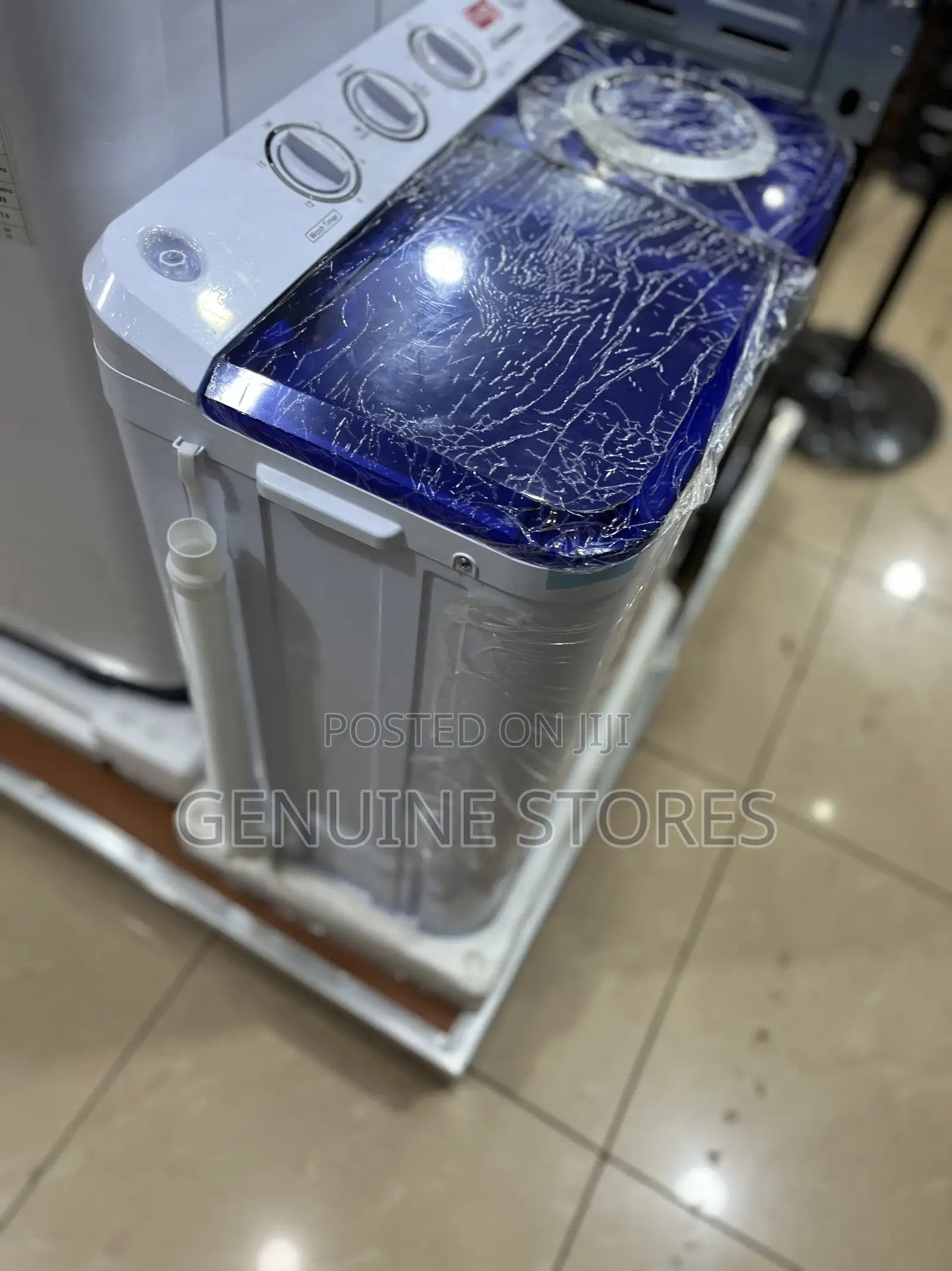5kg Onida Twin Tub Washing Machine With a Dryer.