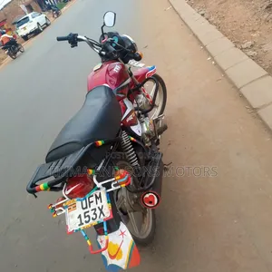 TVS HLX 125 2022 Red