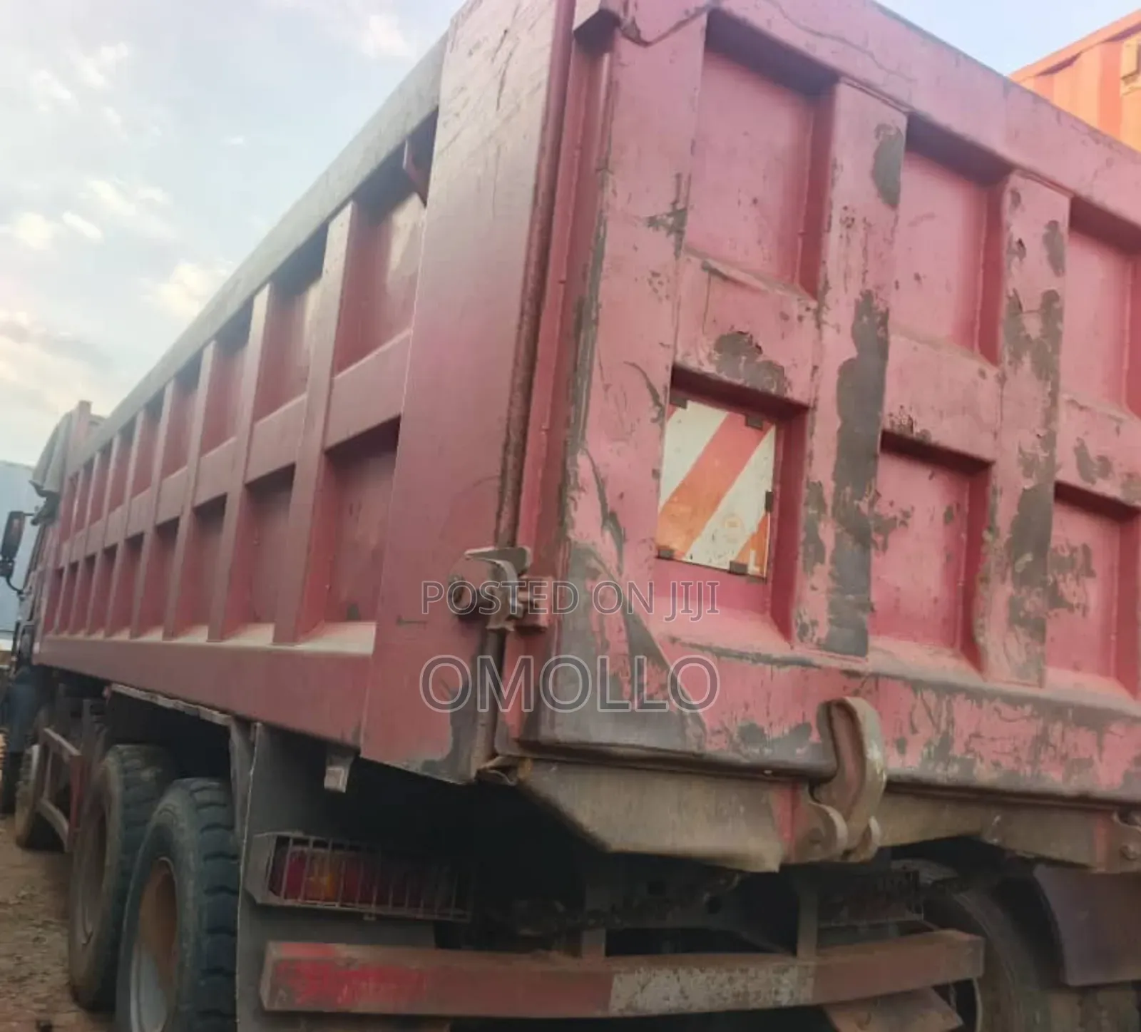 Sinotruck of 12 Tyres for Sale