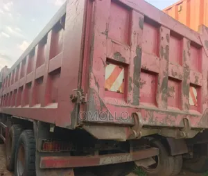 Sinotruck of 12 Tyres for Sale