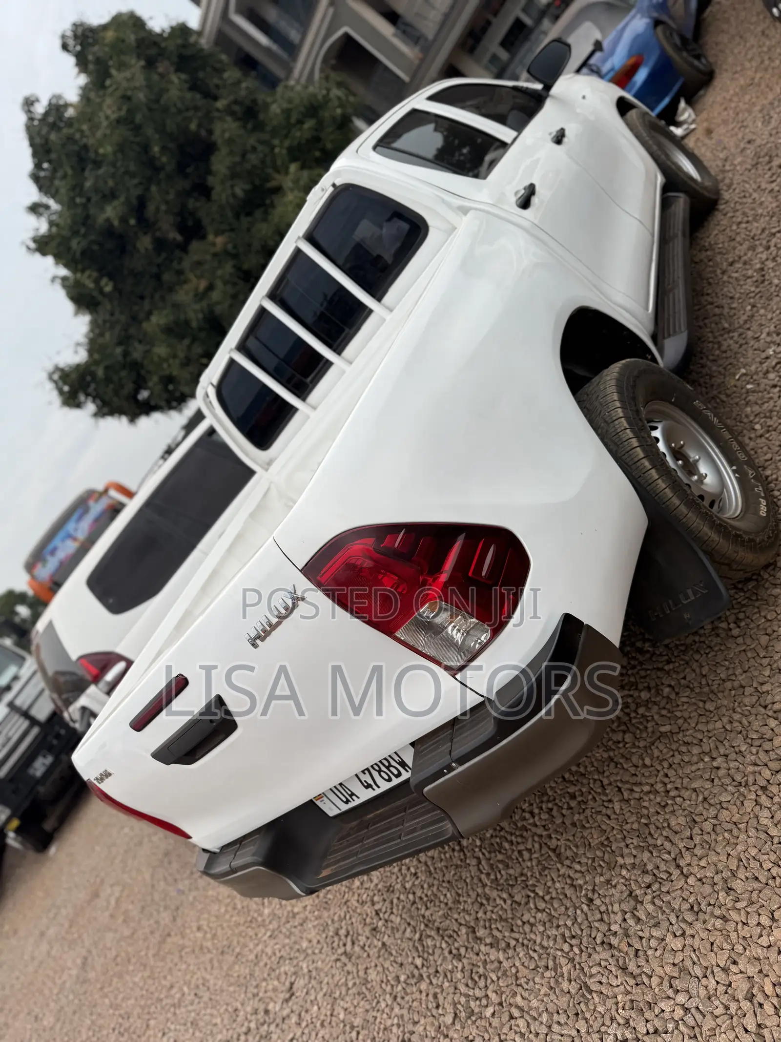 Toyota Hilux SR 2017 White