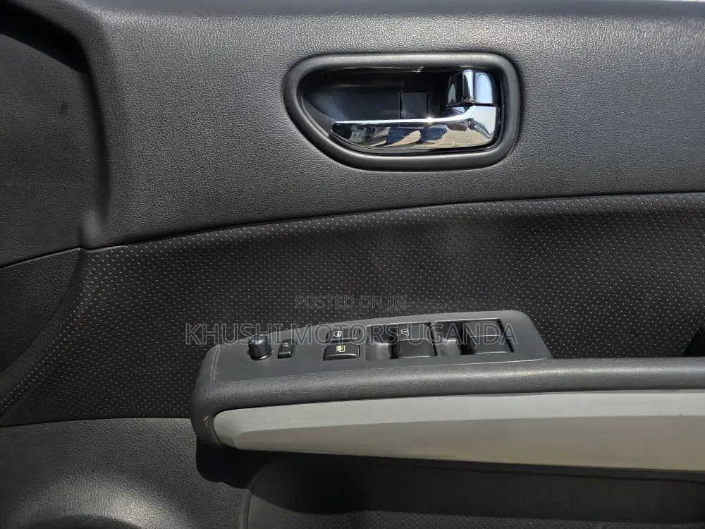 Nissan X-Trail 2012 Silver