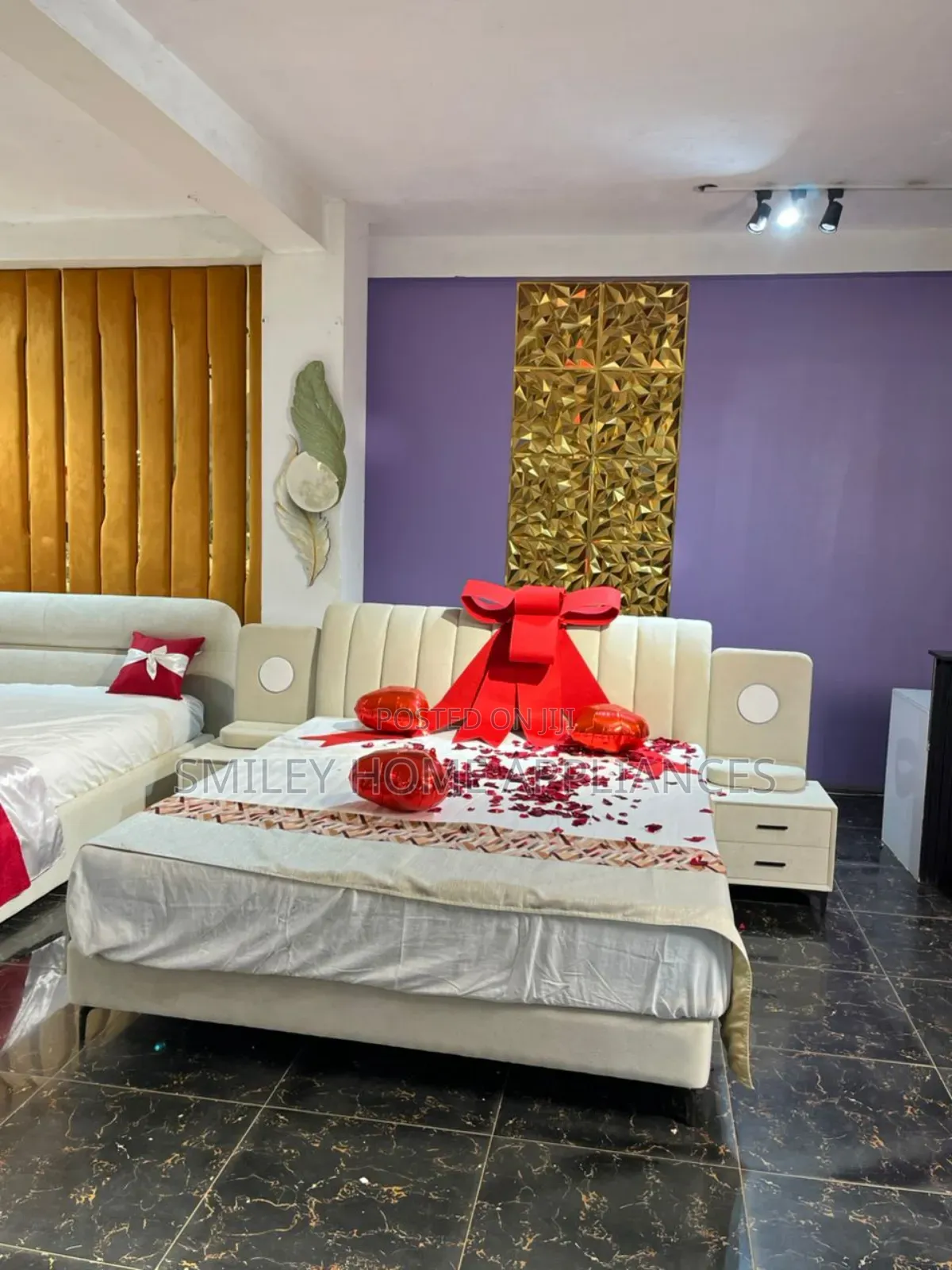 Wood-Mode 6 by 6 King Size Bedroom Bed at 20% Discount Price Reduction