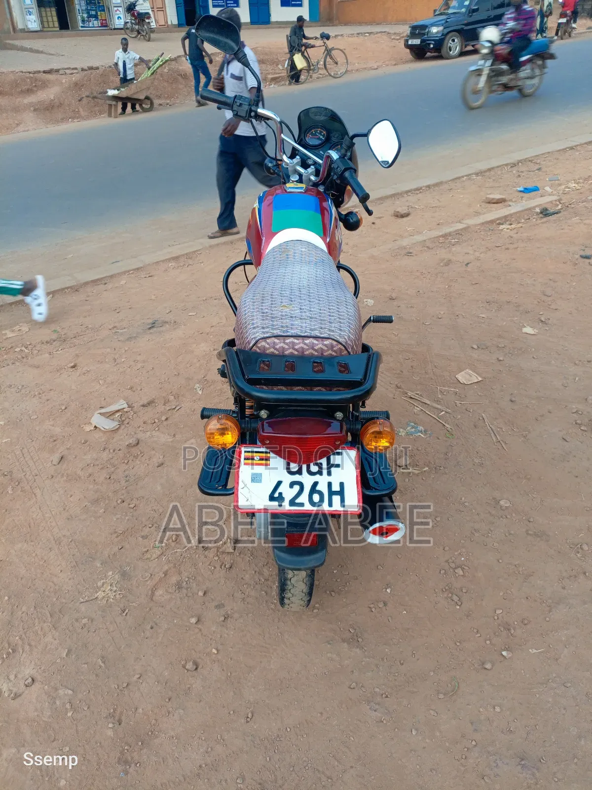 Bajaj Boxer 125 2024 Red
