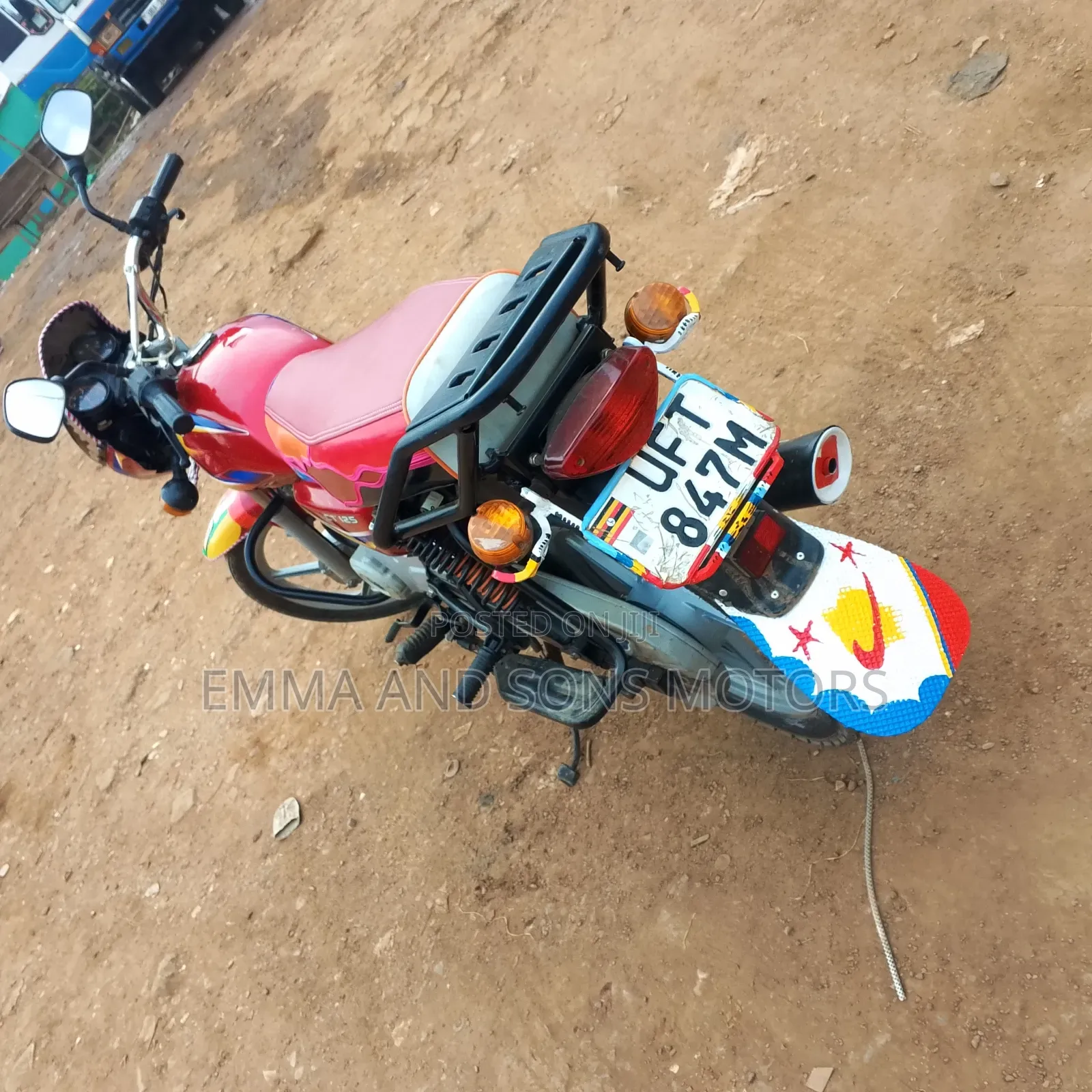 Bajaj Boxer 125 2023 Red