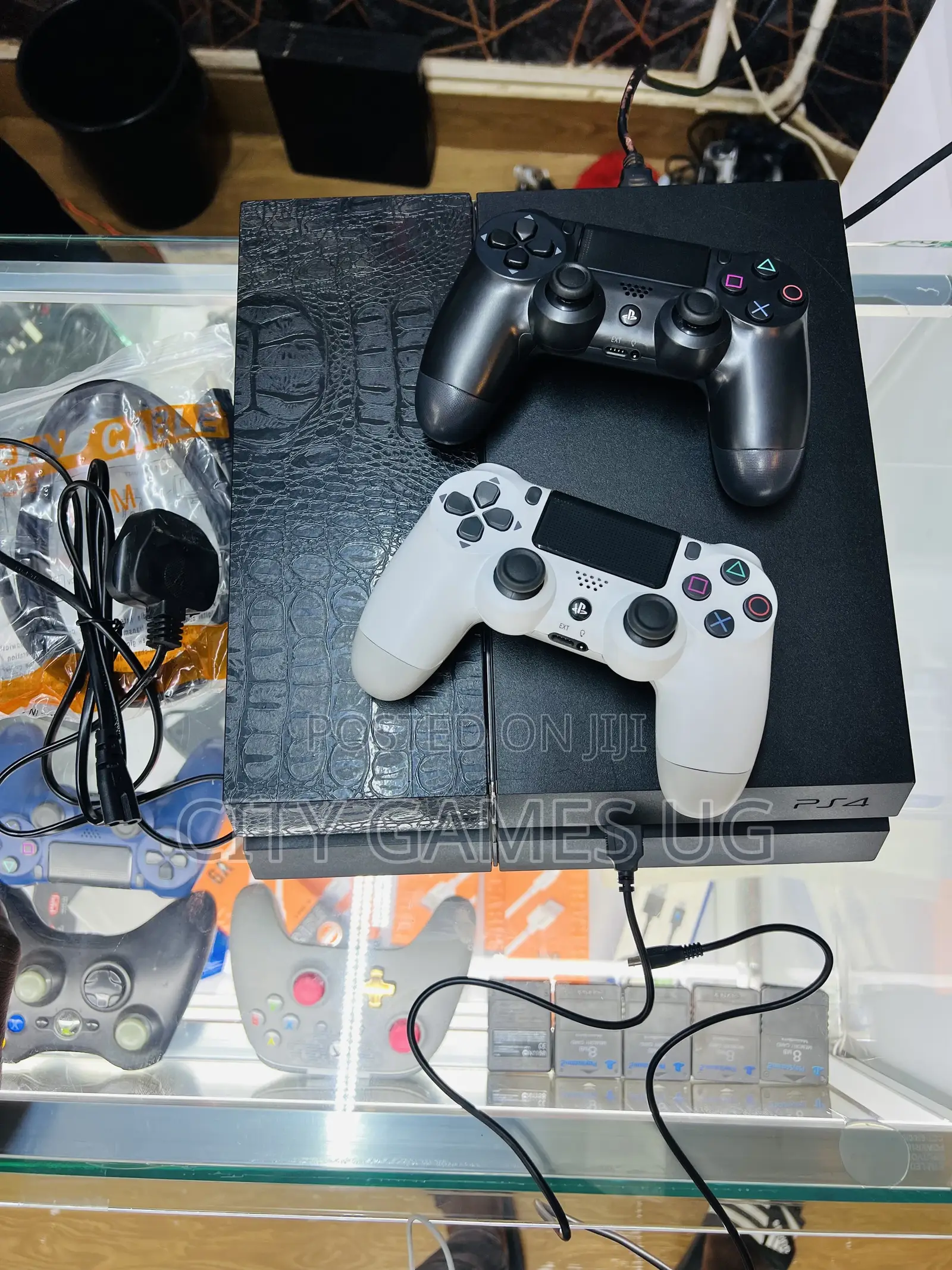Uk Used Ps4 Standard:.-