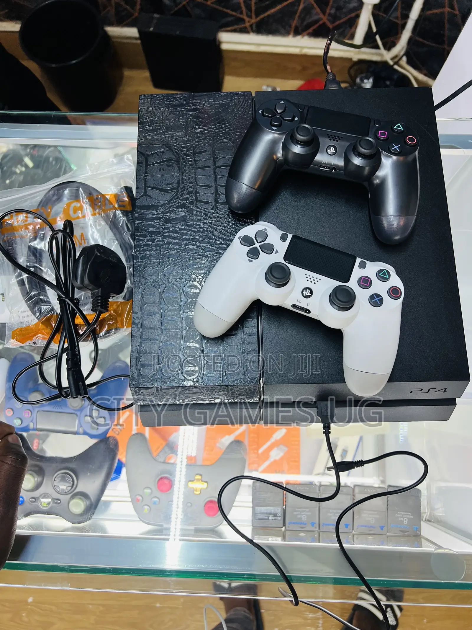 Uk Used Ps4 Standard:.-