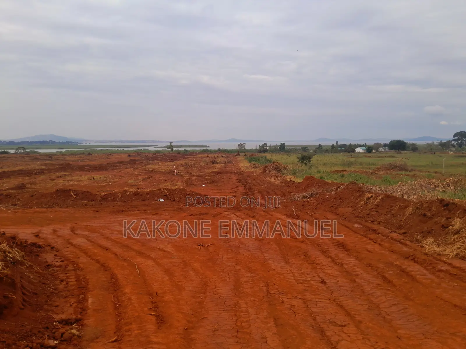 Entebbe Road, Kawuku - Bwerenga Plots With a Lake View