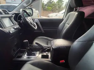Toyota Land Cruiser Prado 2016 Black