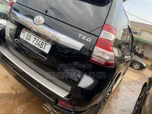 Toyota Land Cruiser Prado 2016 Black