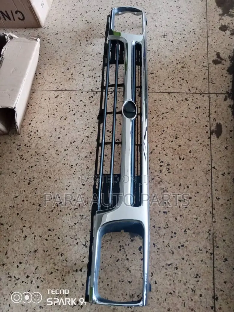Hillux 106 Grille
