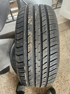 215 55 R17 Ux1 Jk Tires India  Made Vry Original 5years Warranty.