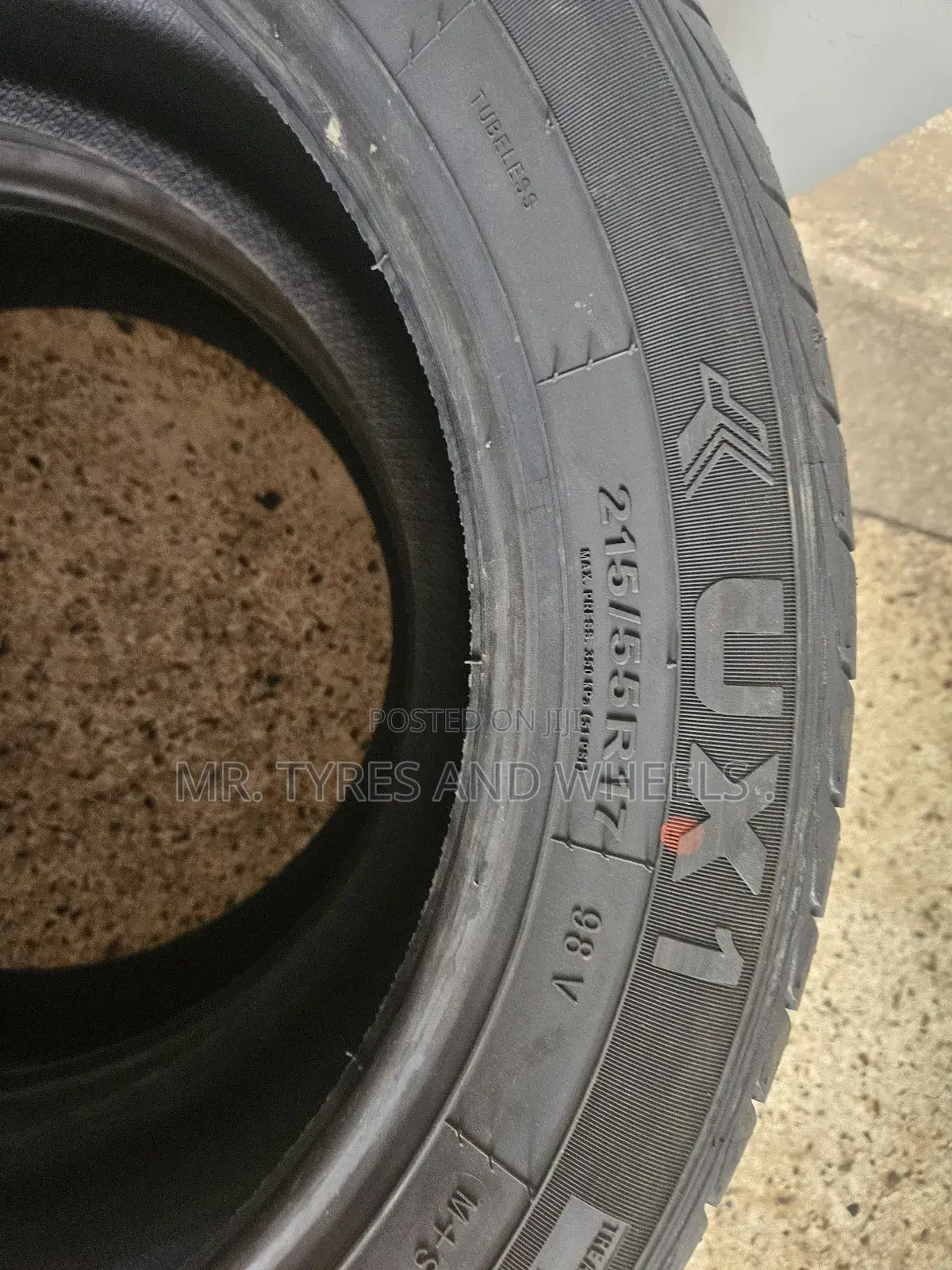 215 55 R17 Ux1 Jk Tires India  Made Vry Original 5years Warranty.