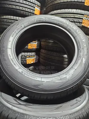 215 60 R16 Toyo Almost New Tires the Stranded Tires on Ur Car.