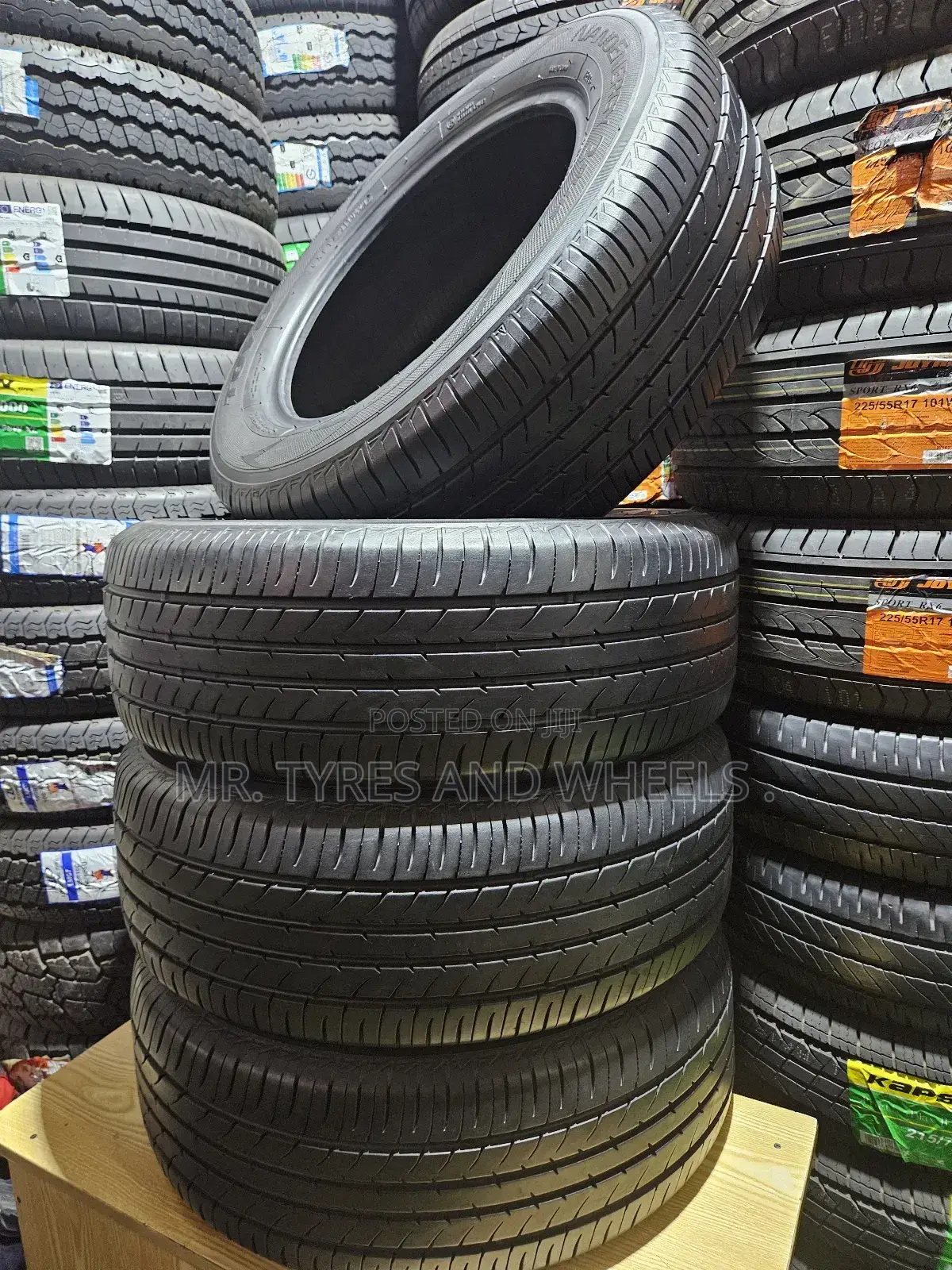 215 60 R16 Toyo Almost New Tires the Stranded Tires on Ur Car.