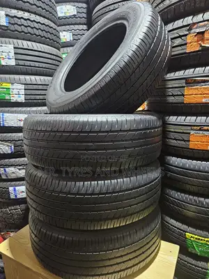 215 60 R16 Toyo Almost New Tires the Stranded Tires on Ur Car.