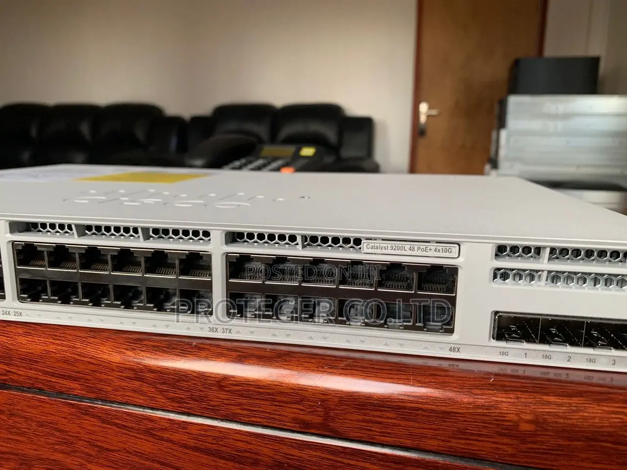 Cisco C9200l 48-Poe+-4x-E Network Switch