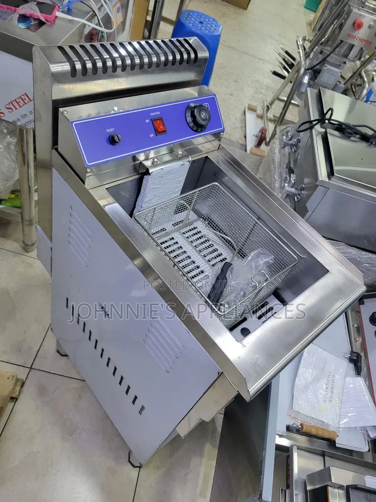 Rk Commercial Single Gas Deepfryer With Down Storage 20l
