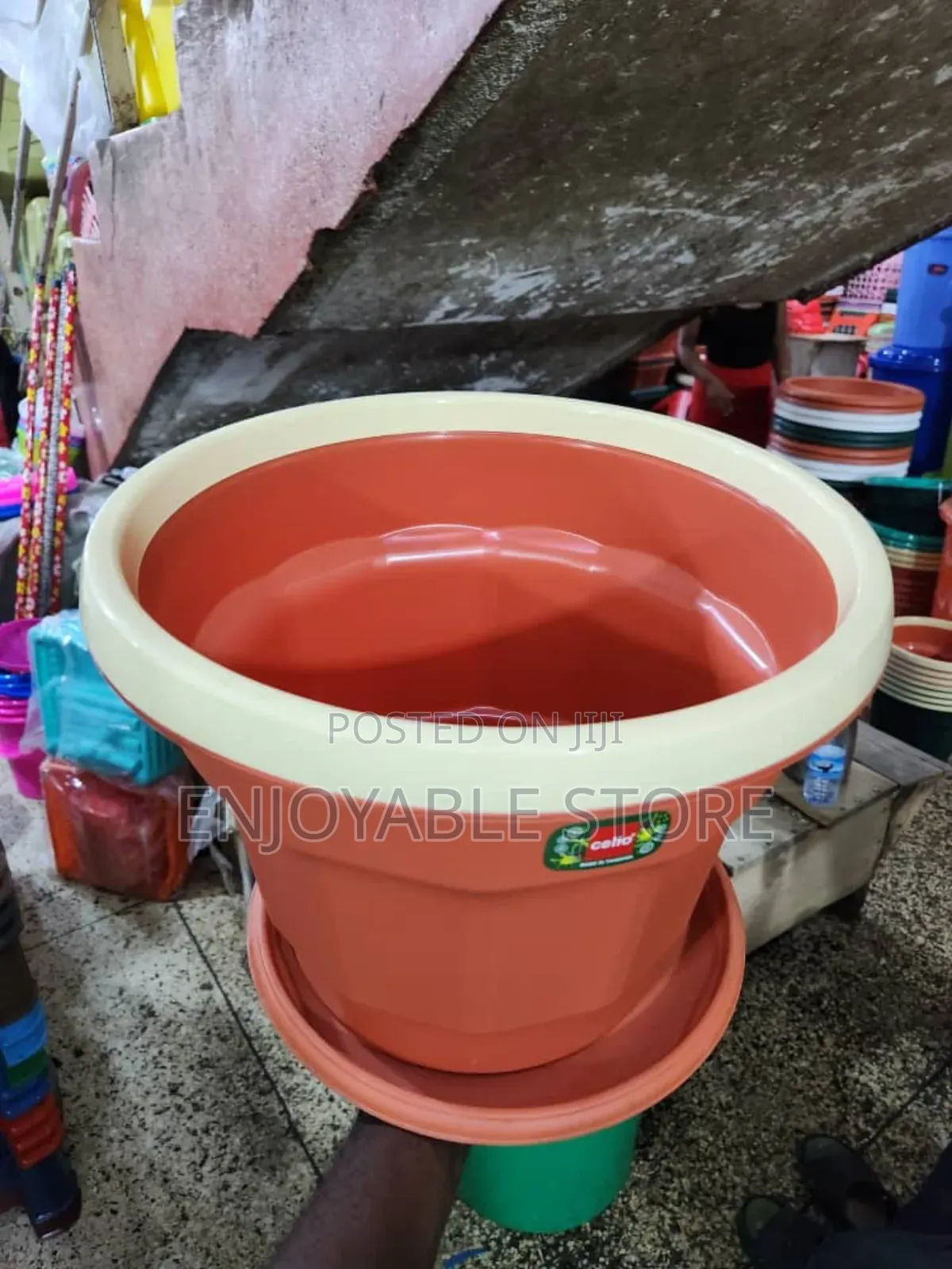 Imported Plastic Flower Pots