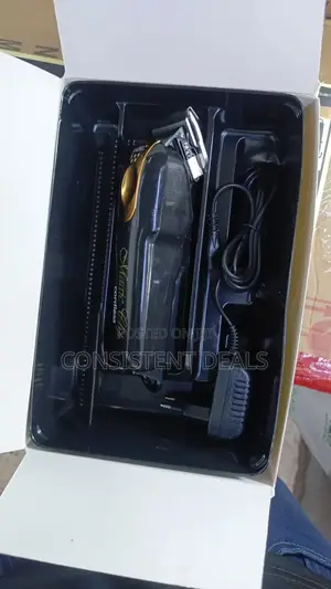Wahl Rechargeable Cordless Clipper ( Black)