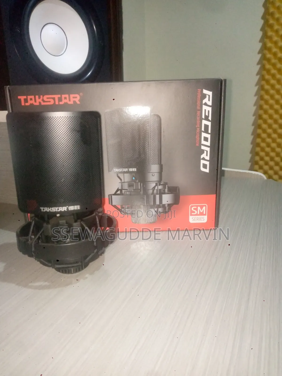 Microphone