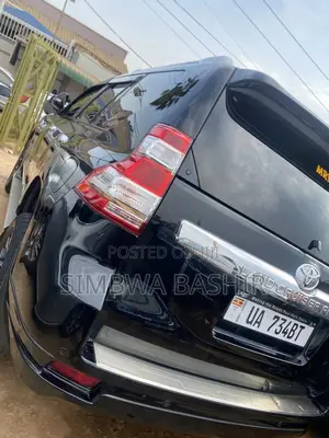 Toyota Land Cruiser Prado 2016 Black