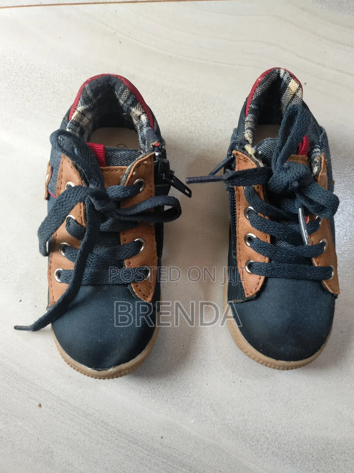 Used Size 23 Navy Blue With Brown Shoe