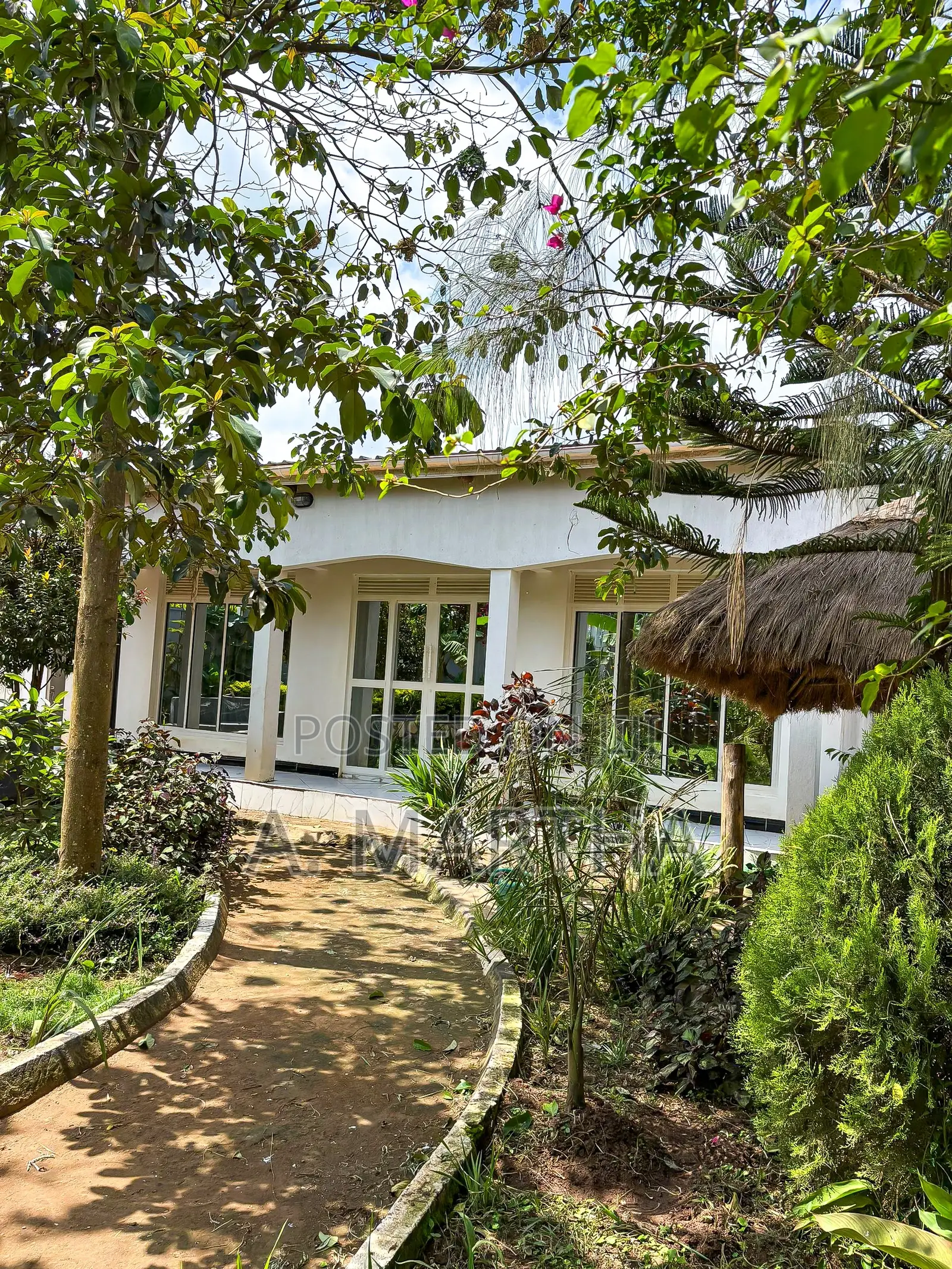 Furnished 3bdrm Bungalow in Kakiri for sale