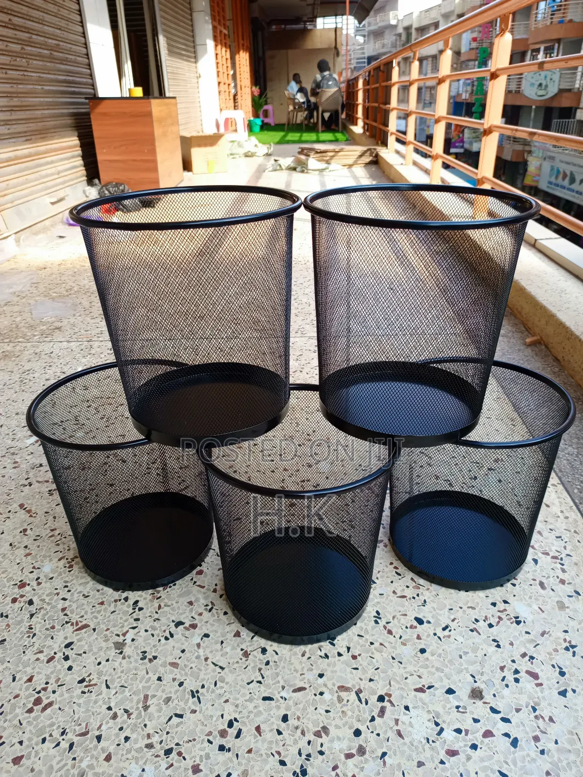Mettalic Waste Paperbasket – Black