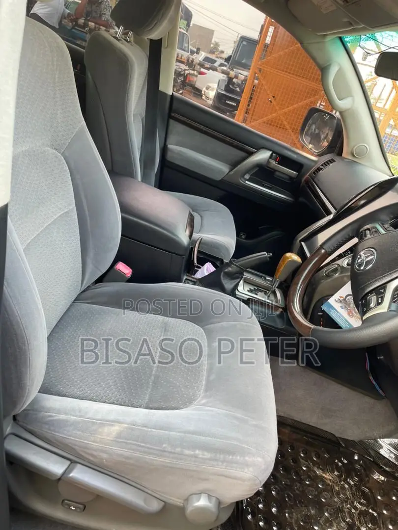 Toyota Land Cruiser 2008 Black