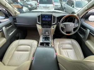 Toyota Land Cruiser 4.0 V6 GX-R 2010 White