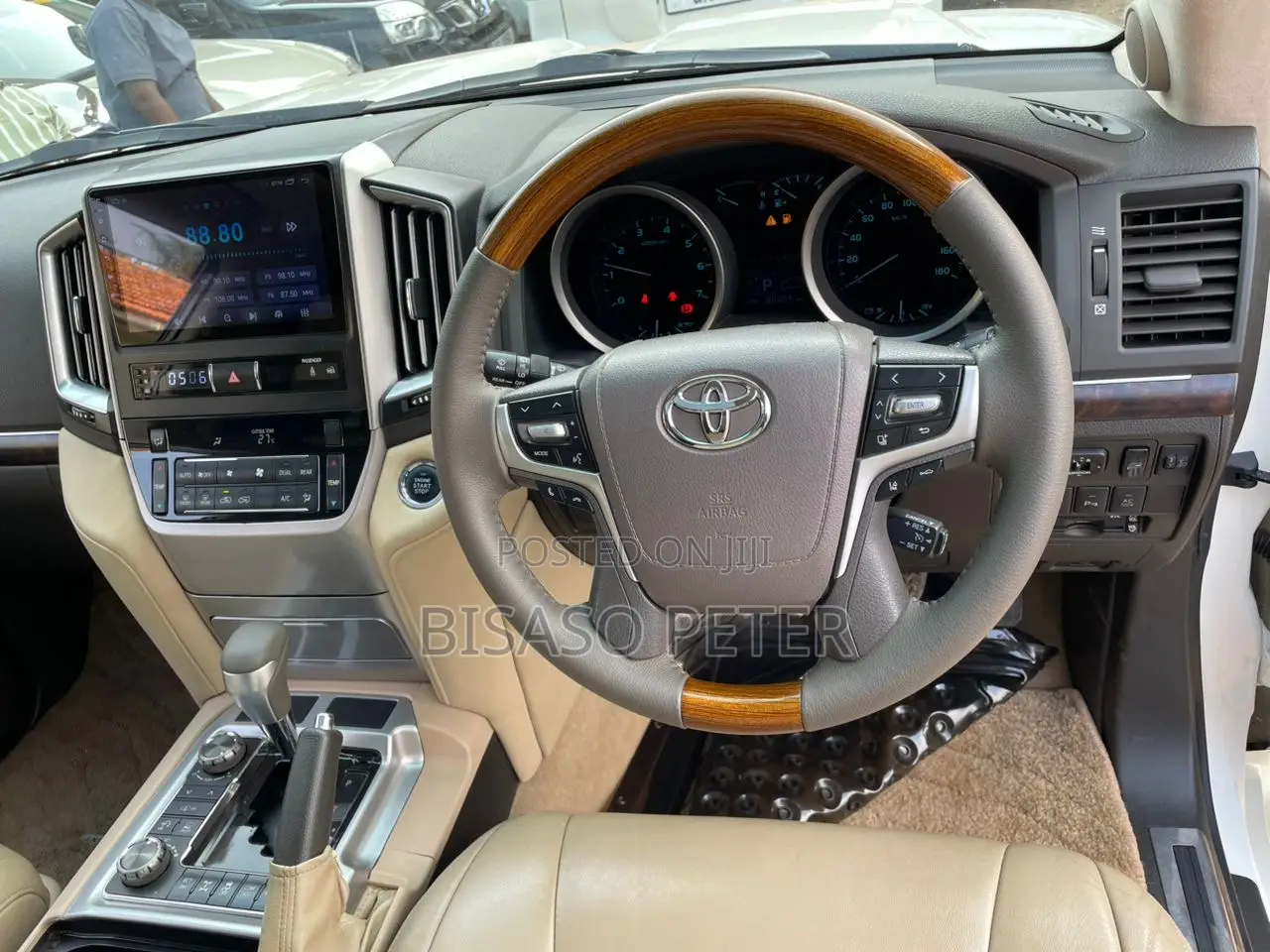 Toyota Land Cruiser 4.0 V6 GX-R 2010 White