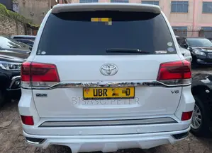 Toyota Land Cruiser 4.0 V6 GX-R 2010 White