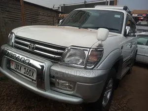 Toyota Land Cruiser Prado 2002 Off white