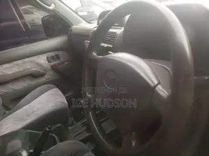 Toyota Land Cruiser Prado 2002 Off white