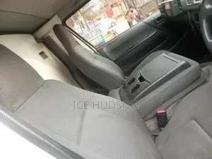Toyota HiAce 2009 White