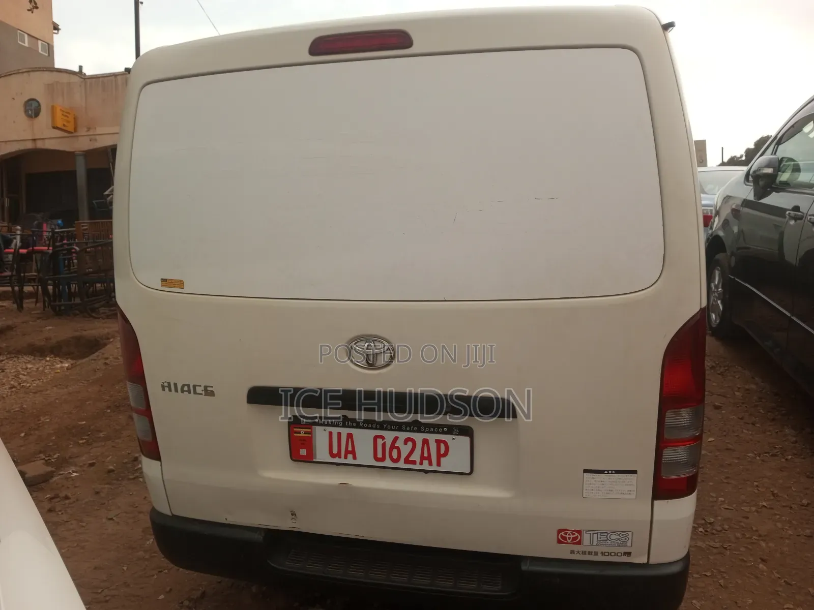 Toyota HiAce 2009 White