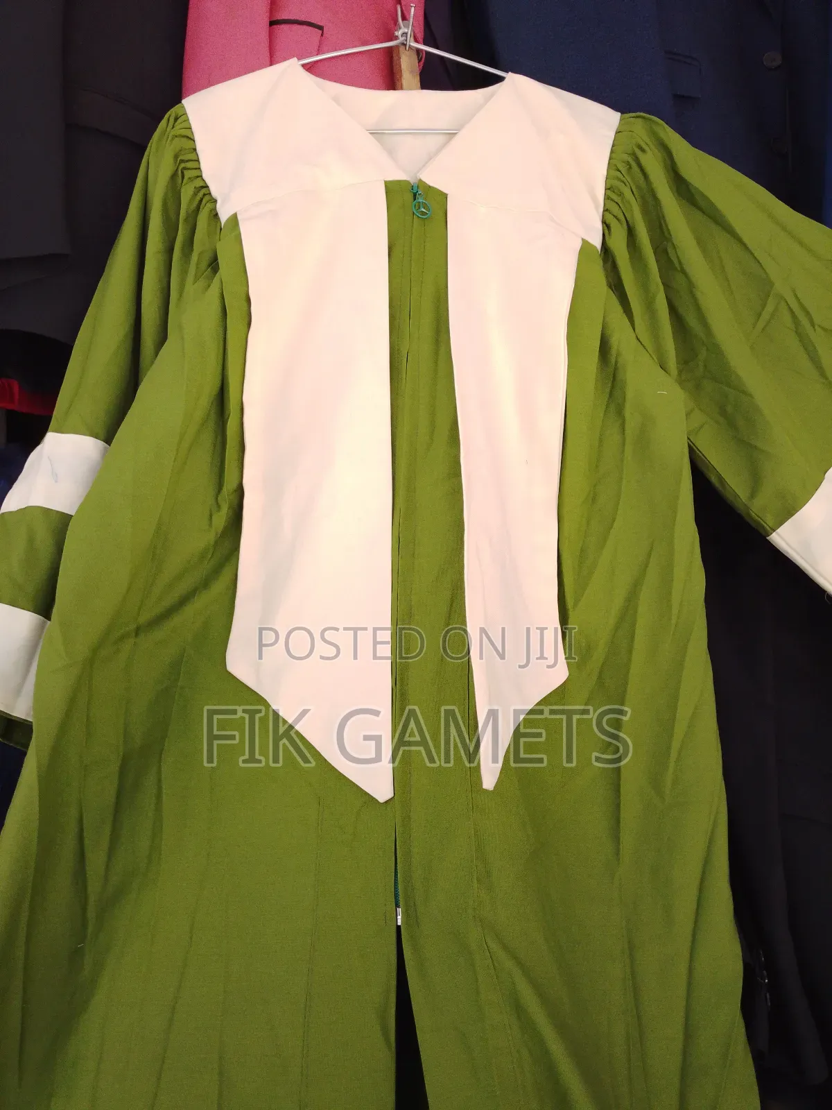Gowns Center