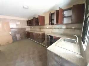 3bdrm Apartment in Kingz Apartments, Central Division for rent