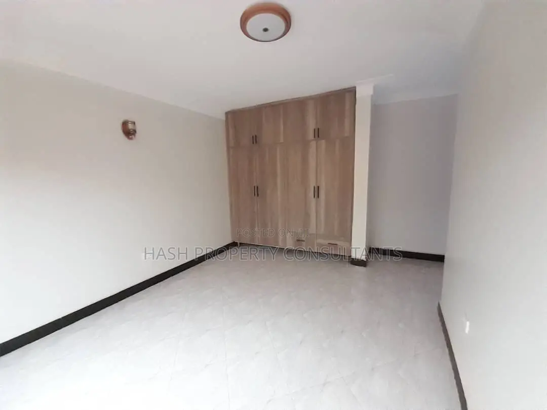 2bdrm Apartment in Isaiah 54:17, Makindye for rent